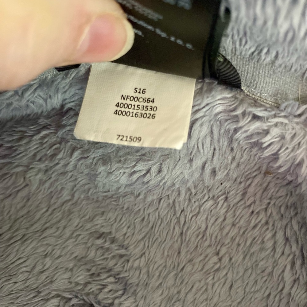 💥The North Face Osito Fleece Vest💥 - Picture 12 of 16